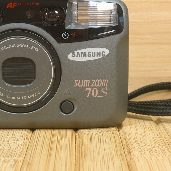 Samsung Slim Zoom 70S Point and Shoot 35mm Film Camera - Picture 2 of 7